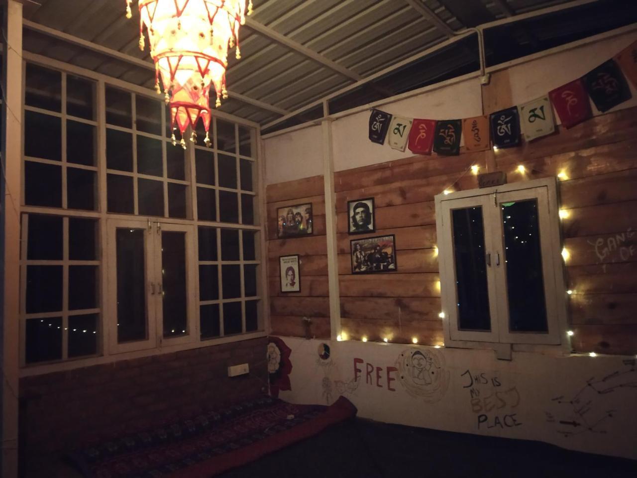Vista Hostel Jeolikote, Nainital Patwa Dunga Exteriér fotografie